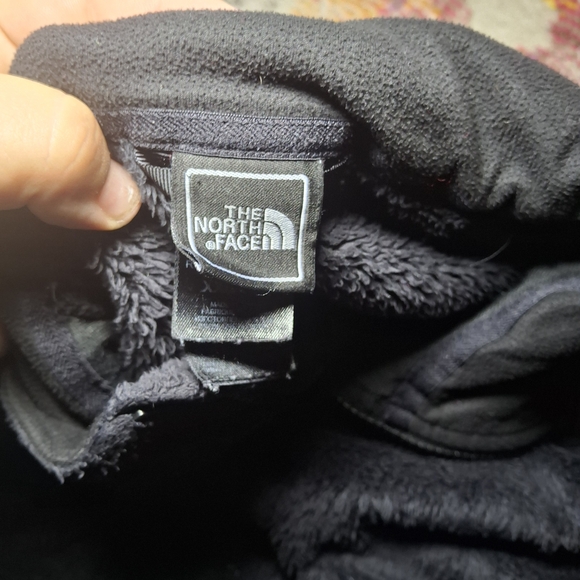 The North Face Women’s Black Full-Zip Fleece Jacket - Picture 5 of 8